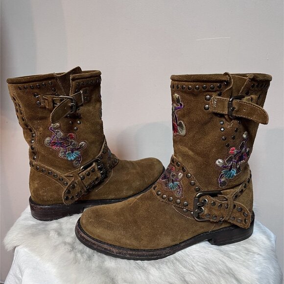 Frye Womens Nat Studded Flower Embellished Suede Engineer Boots Size 8 FITS 7.5 - Picture 5 of 10